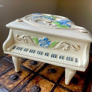 Vintage White Ceramic Grand Piano Velvet Lined Jewelry Box